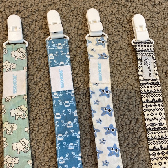 10 Pacifier Clips - Picture 4 of 5